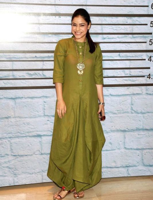 Television Actress Sumona Chakravarti Cute Smiling Face In Green Dress 82